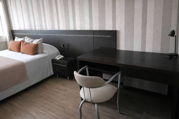 Room 20 of 38