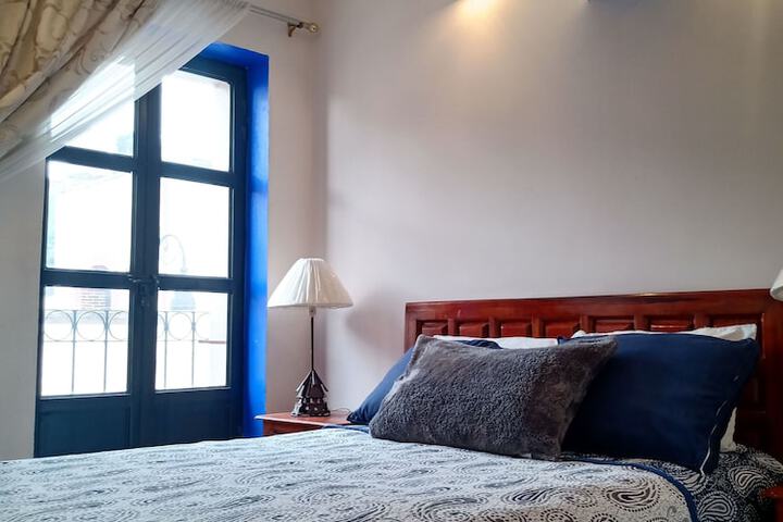 Room 27 of 97