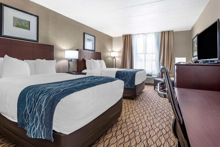 2 Double Beds (9 of 9)