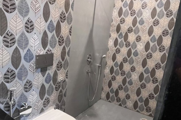 Room 69 of 82