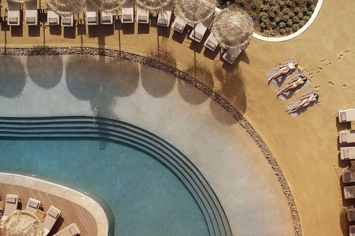 Hotel Pool