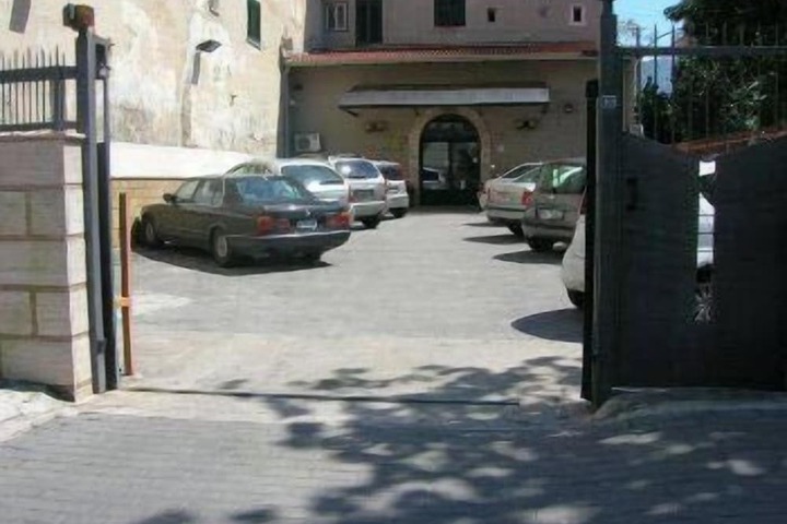 Property Grounds 29 of 32