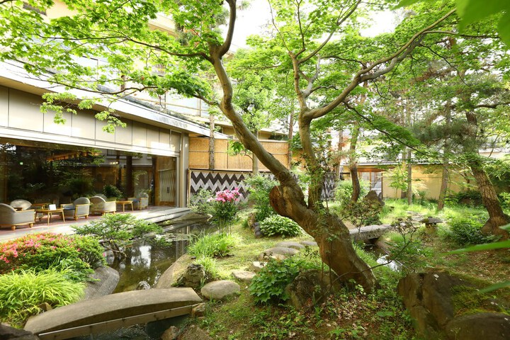 Guest Lobby