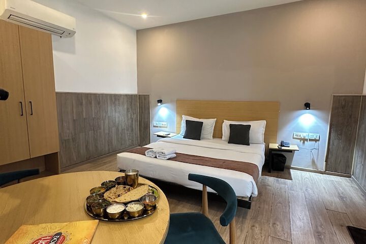 Room 30 of 47