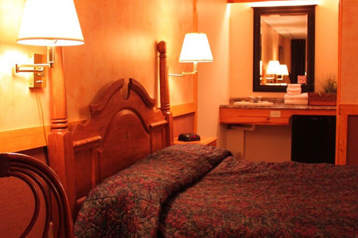 Room 16 of 39