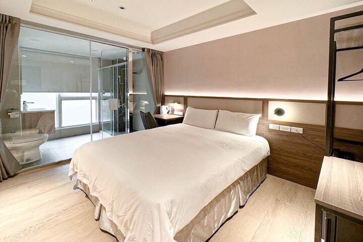 Room 21 of 70