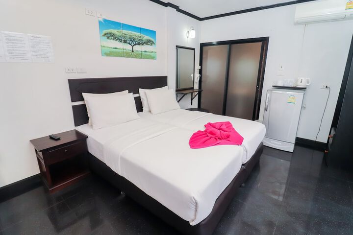 Room 3 of 36