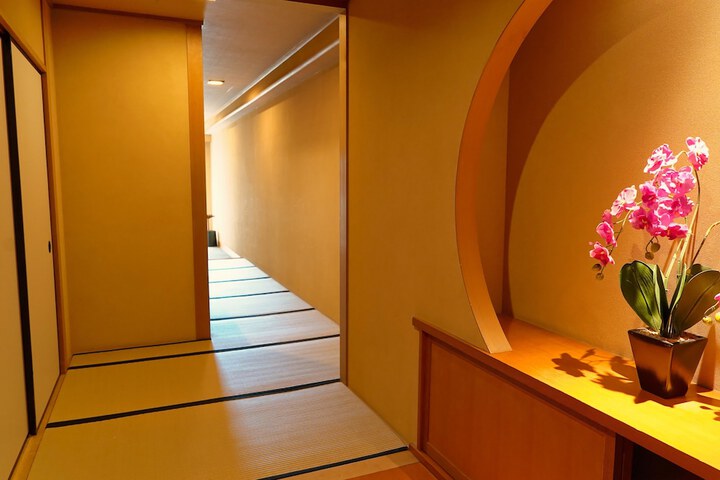 Room 15 of 22