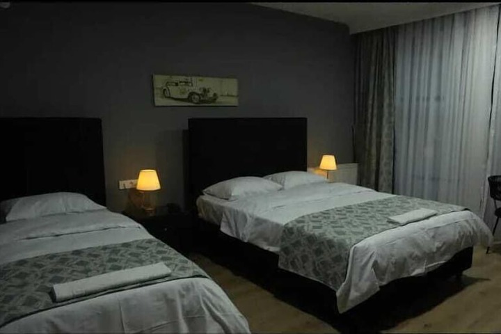 Room 25 of 43