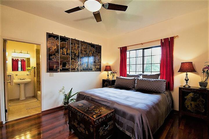 Room 8 of 61