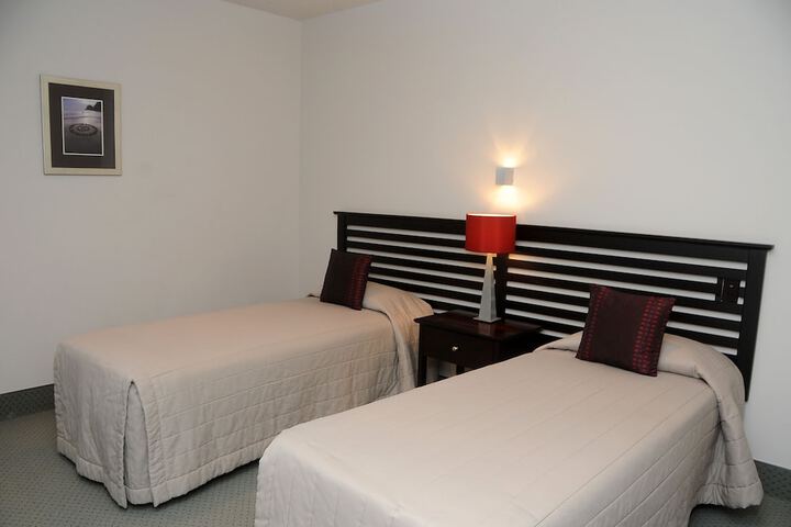 Room 3 of 44