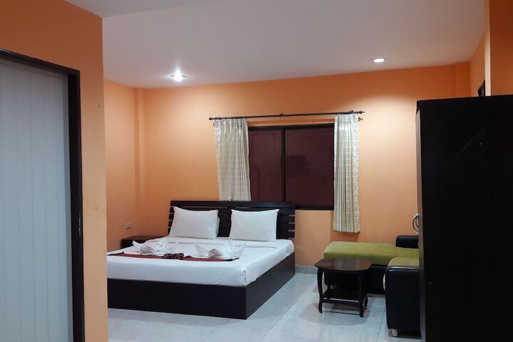 Room 6 of 55