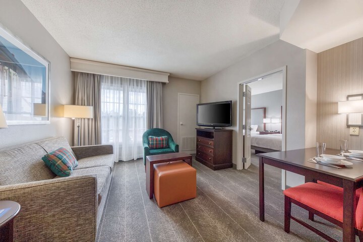 2 Queen Beds 1 Bedroom Suite (21 of 52)