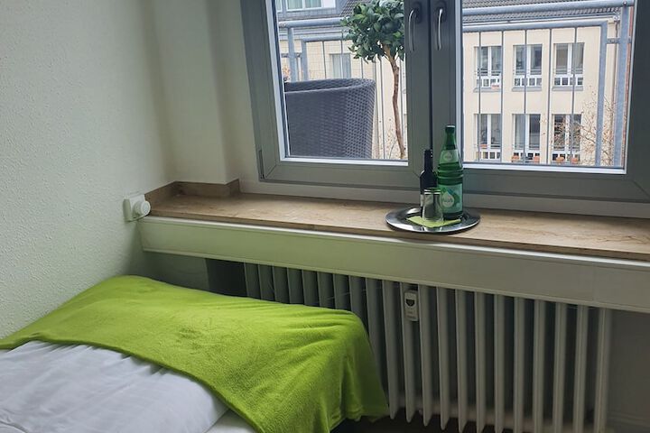 Room 3 of 30