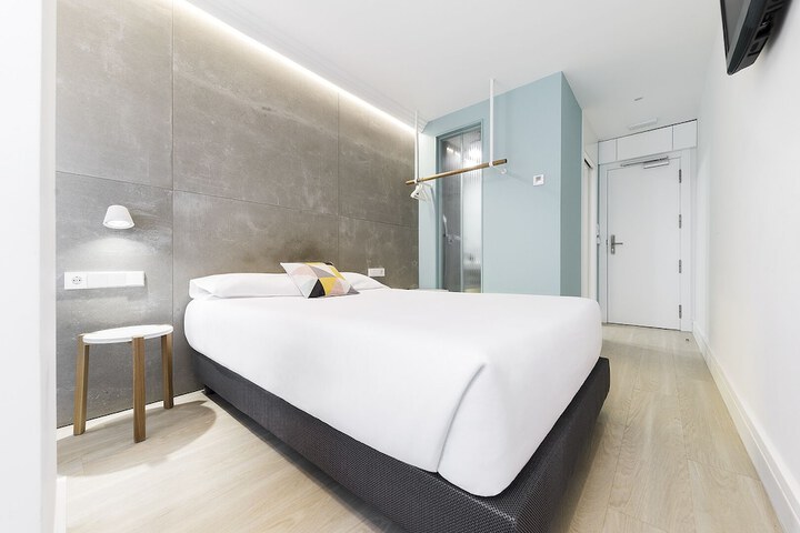 Room 28 of 41