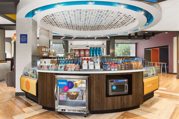 Snack bar