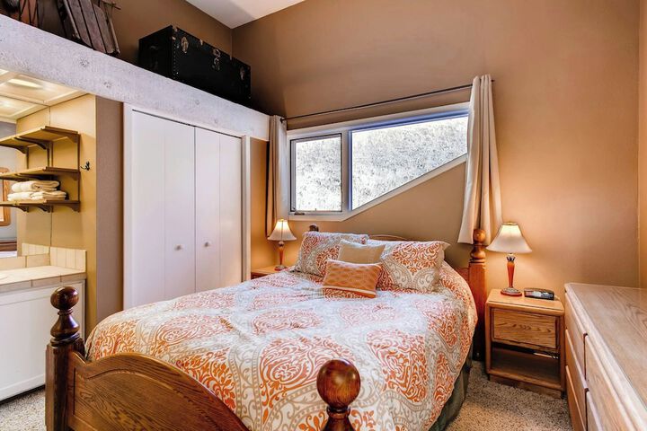 Room 54 of 229
