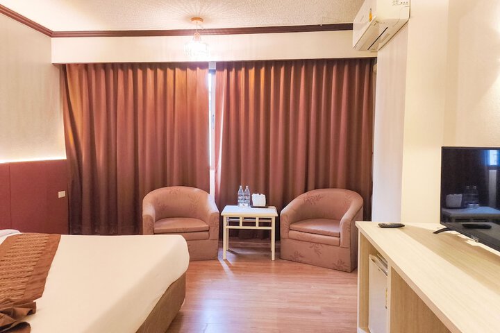 Room 53 of 72