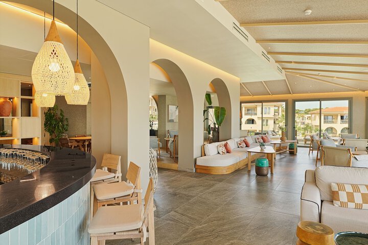 Hotel Interior 10 of 154