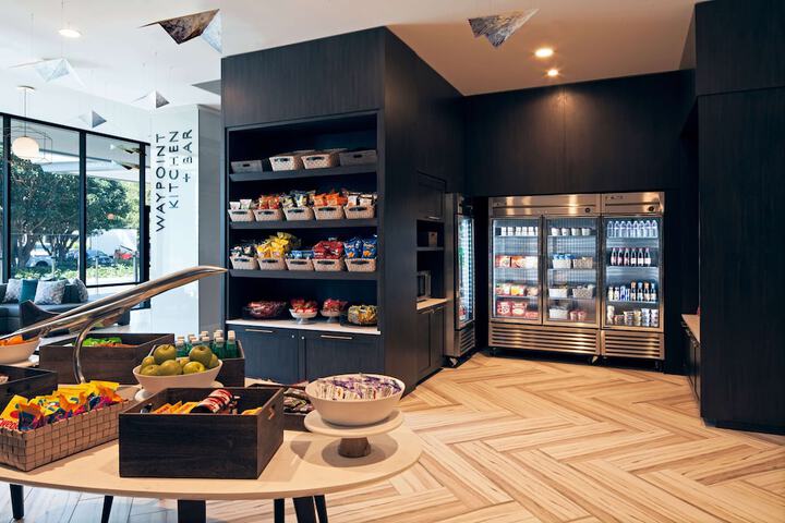 Snack bar