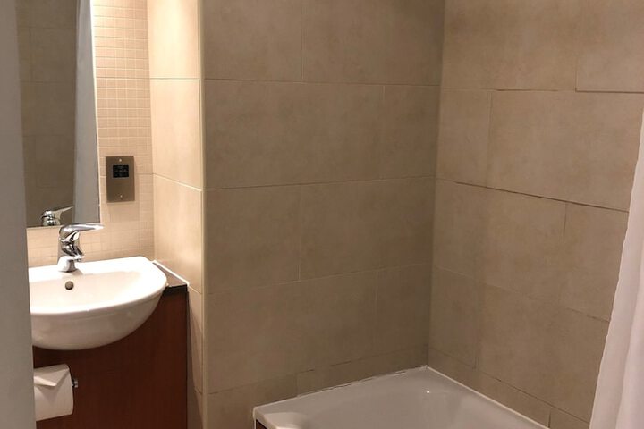 Room 47 of 123