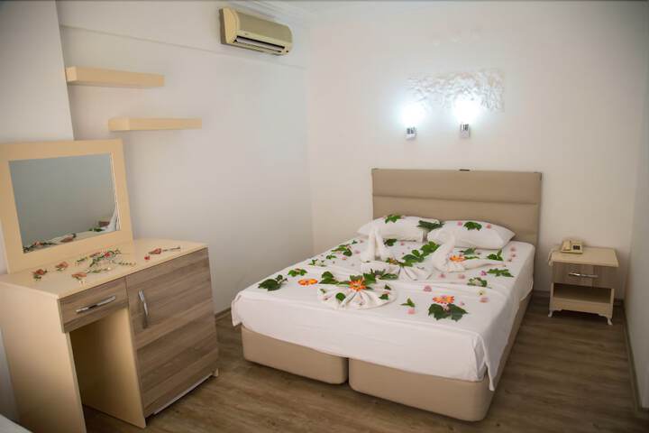 Room 4 of 29