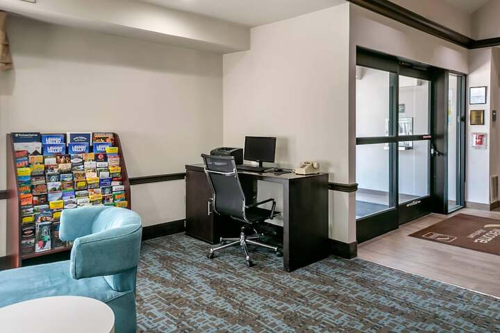 Business Center 44 of 49