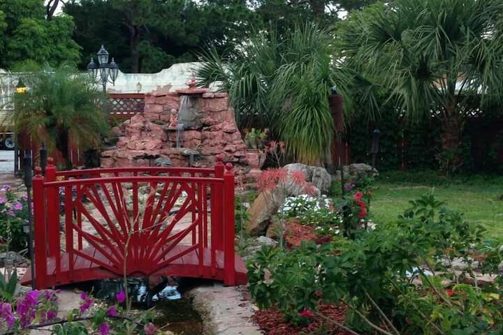 Hotel Exterior 93 of 104