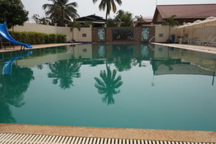 Pool 33 of 37