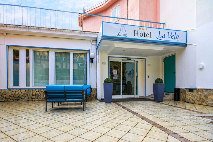 Hotel 30 of 32