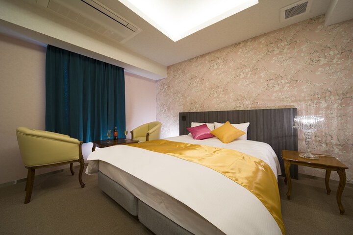 Room 17 of 71