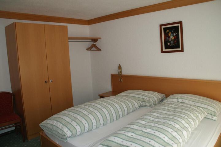 Room 15 of 45