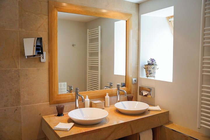 Bathroom Interior Photo
