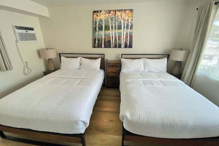 Room 8 of 15