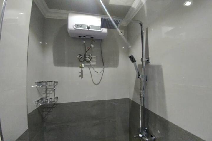 Room 10 of 10