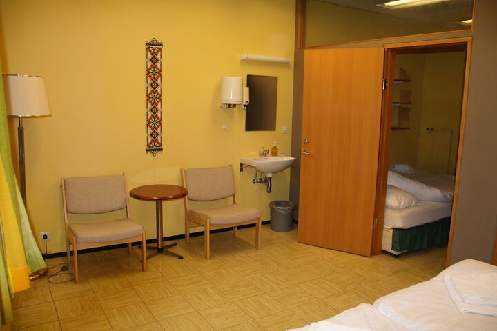 Room 12 of 65