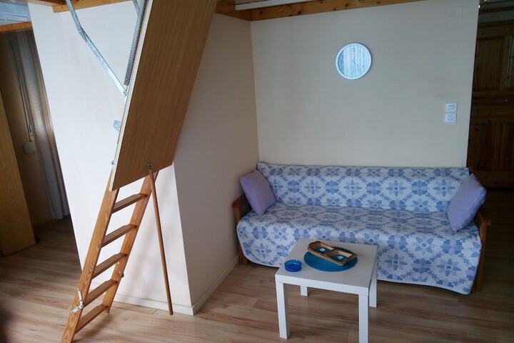 Room 27 of 39