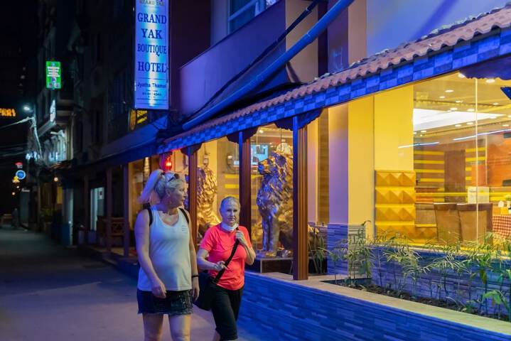 Grand Yak Boutique Hotel