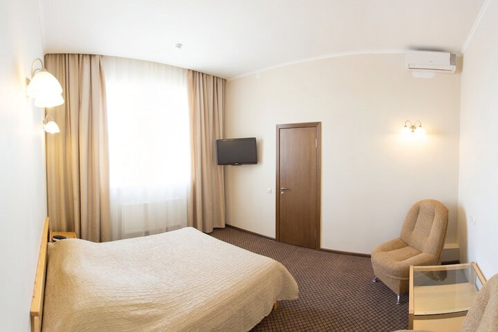 Room 15 of 80