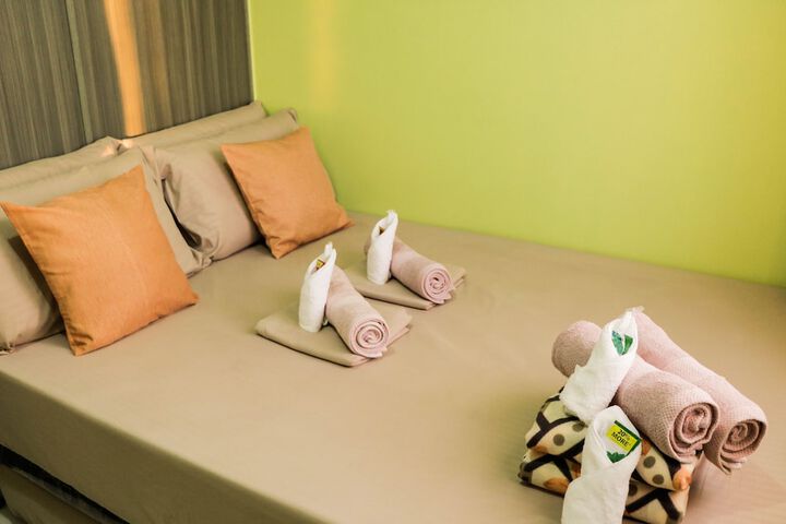 Room 5 of 216