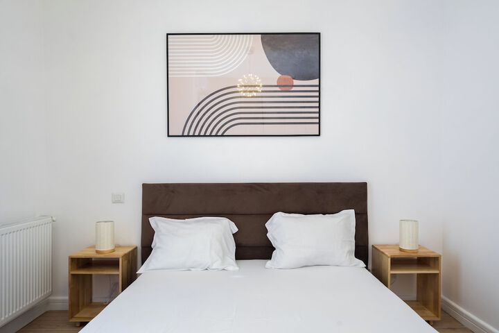 Room 13 of 355