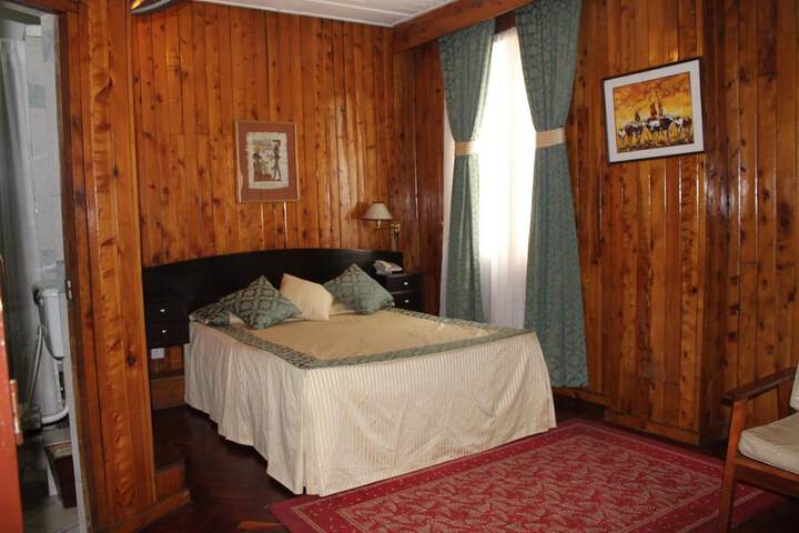 Room 18 of 43