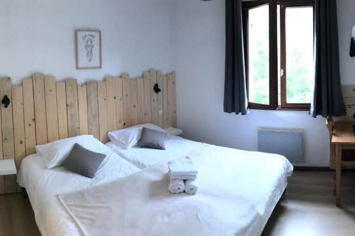Room 3 of 19