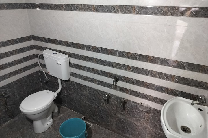 Room 42 of 84