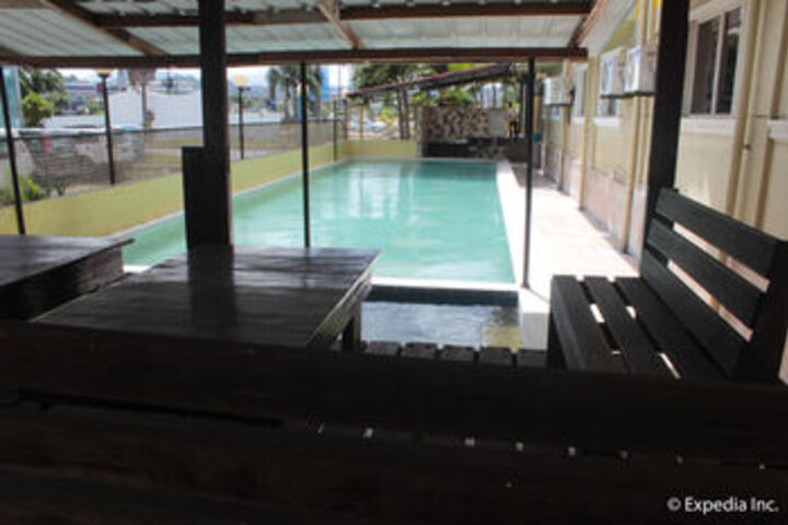 Pool 74 of 79