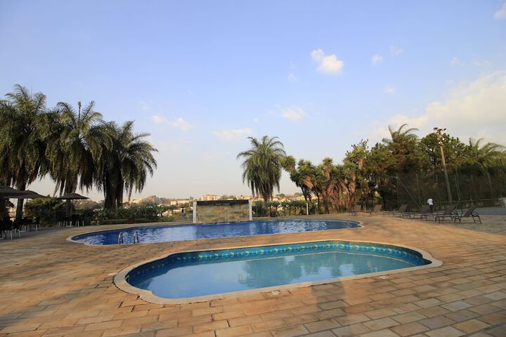 Hotel with Pool