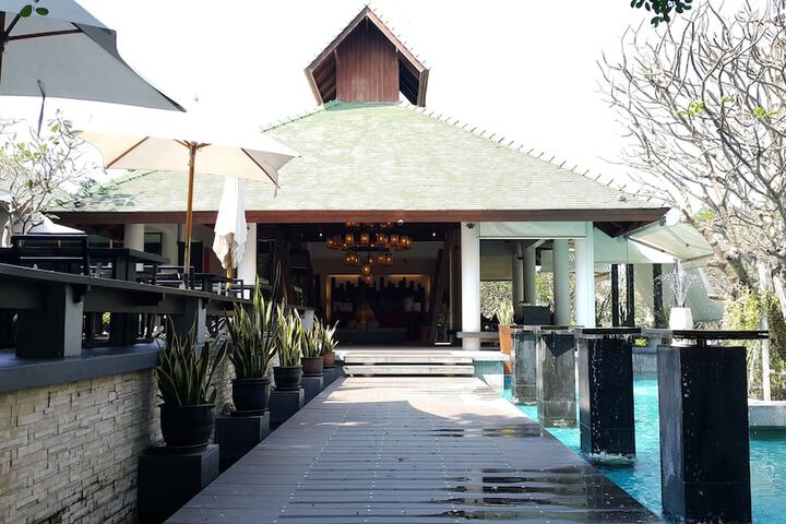 Hotel 55 of 64