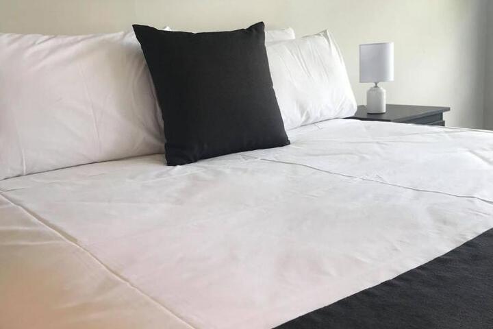 Room 4 of 51