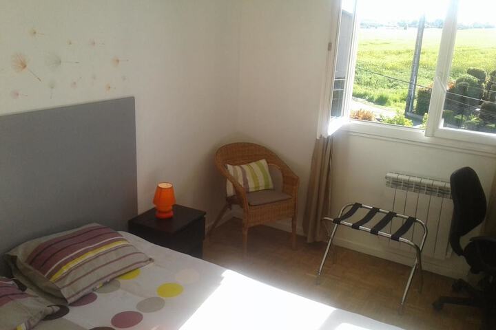 Room 4 of 22
