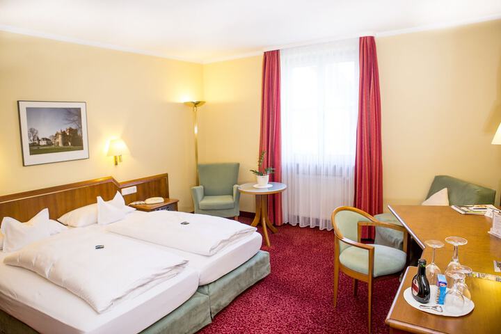 Room 4 of 51